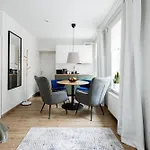 Anna Apartman